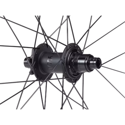 Bontrager Bakhjul Line Comp 30 TLR