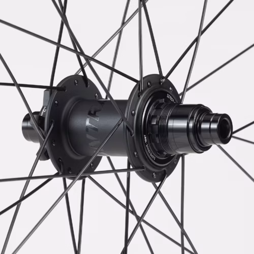 Bontrager Bakhjul Line Comp 30 TLR