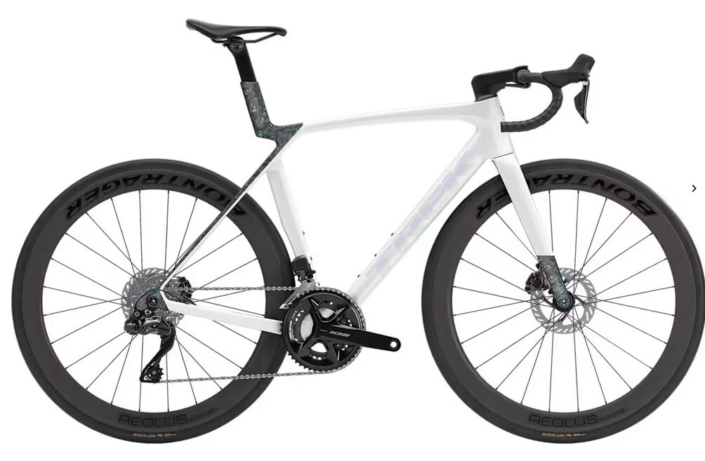 Trek Madone SL 6 - Aerodynamisk landsvägscykel med elektroniska växlar